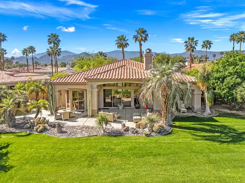 820 Mission Creek Dr, Palm Desert, CA 92211