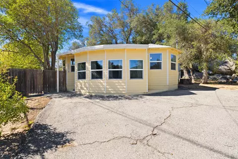 18670 Cryer Dr, Banning, CA 92220