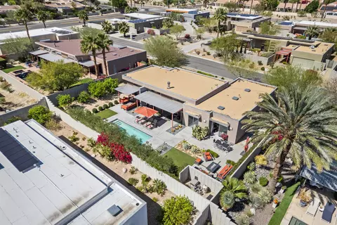 1069 Azure Ct, Palm Springs, CA 92262