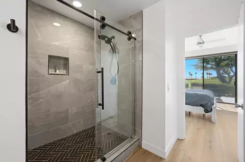 Bath - 54326 Oak Tree, La Quinta, CA 92253 photo 2 of 3