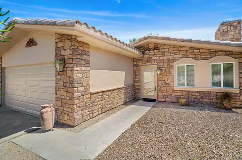 54400 Avenue Rubio, La Quinta, CA 92253