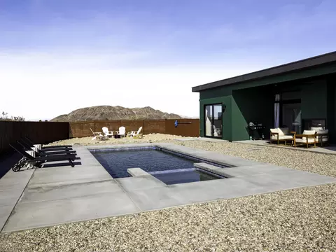 Exterior - 59130 Reche Rd, Landers, CA 92285 photo 6 of 26