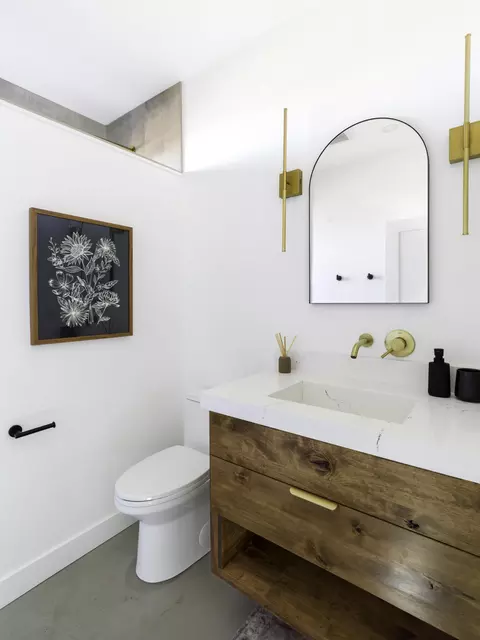 Bath - 59130 Reche Rd, Landers, CA 92285 photo 8 of 9