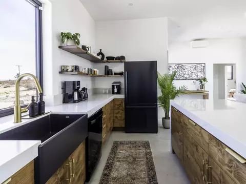 Kitchen - 59130 Reche Rd, Landers, CA 92285 photo 4 of 7