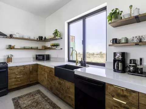 Kitchen - 59130 Reche Rd, Landers, CA 92285 photo 3 of 7