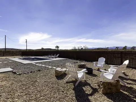 Exterior - 59130 Reche Rd, Landers, CA 92285 photo 8 of 26