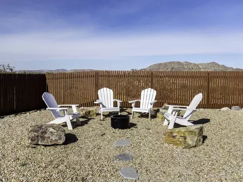 Exterior - 59130 Reche Rd, Landers, CA 92285 photo 14 of 26