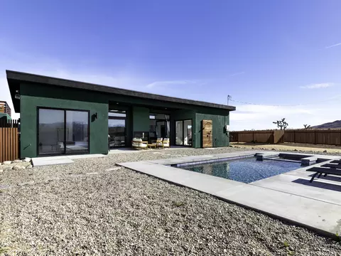 Exterior - 59130 Reche Rd, Landers, CA 92285 photo 5 of 26