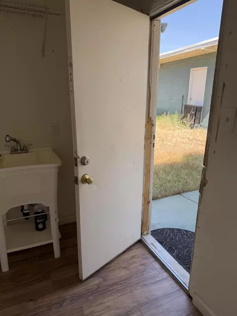 Entry Way - 50988 Canyon Rd, Morongo Valley, CA 92256 photo 2 of 8