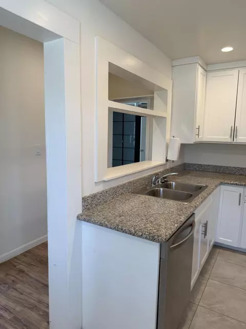 Kitchen - 50988 Canyon Rd, Morongo Valley, CA 92256 photo 1 of 2