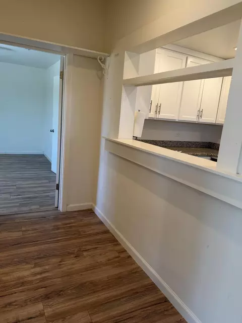 Entry Way - 50988 Canyon Rd, Morongo Valley, CA 92256 photo 5 of 8