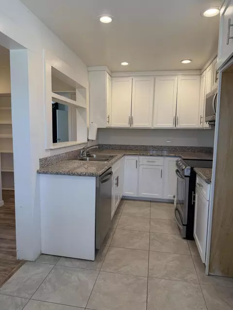 Kitchen - 50988 Canyon Rd, Morongo Valley, CA 92256 photo 2 of 2