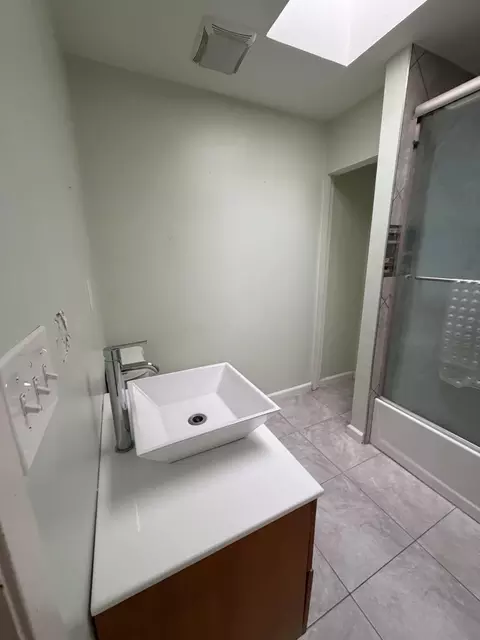 Bath - 50988 Canyon Rd, Morongo Valley, CA 92256 photo 3 of 6