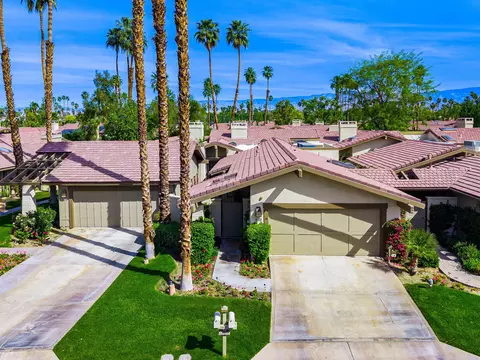 202 Green Mountain Dr, Palm Desert, CA 92211