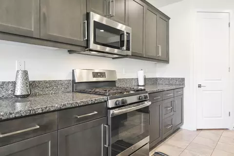 Kitchen - 40580 Firenze Ct, Indio, CA 92203 photo 3 of 4