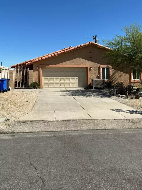 60190 Overture Dr, Palm Springs, CA 92262
