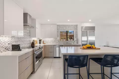 2696 S Sierra Madre, Palm Springs, CA 92264
