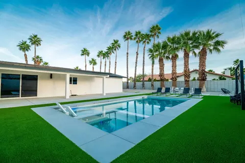 2139 N Deborah Rd, Palm Springs, CA 92262