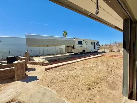 2928 Dione Dr, Thermal, CA 92274
