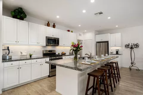 82395 Murray Canyon Dr, Indio, CA 92201