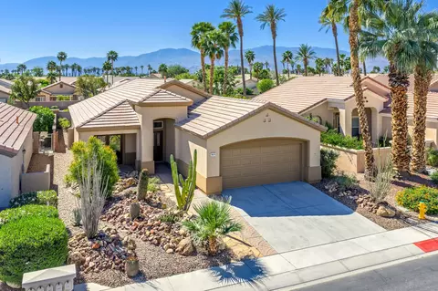 78275 Estancia Dr, Palm Desert, CA 92211
