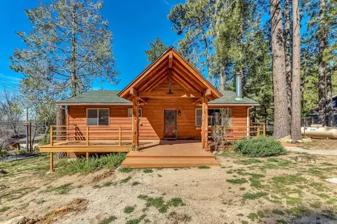 25495 Palomar Rd, Idyllwild, CA 92549