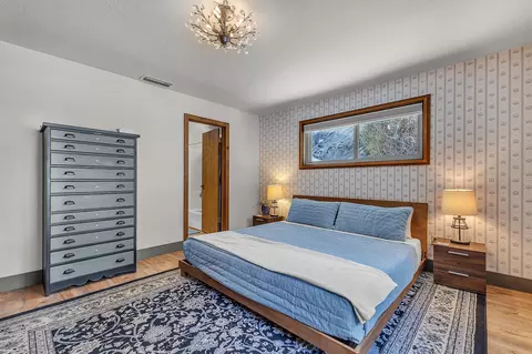 Bedroom - 54680 Falling Leaf Dr, Idyllwild, CA 92549 photo 2 of 8