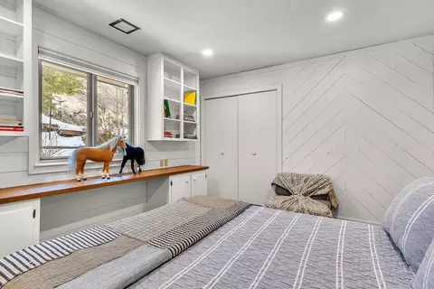 Bedroom - 54680 Falling Leaf Dr, Idyllwild, CA 92549 photo 8 of 8