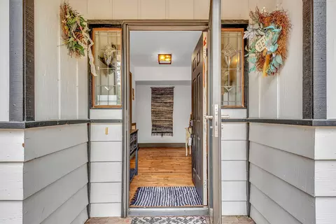 Entry Way - 54680 Falling Leaf Dr, Idyllwild, CA 92549 photo 2 of 4