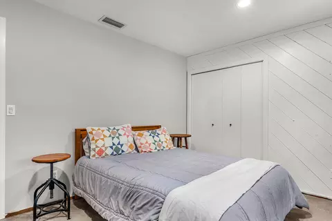 Bedroom - 54680 Falling Leaf Dr, Idyllwild, CA 92549 photo 6 of 8