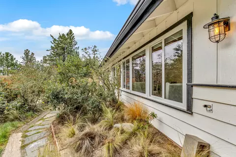 Exterior - 54680 Falling Leaf Dr, Idyllwild, CA 92549 photo 18 of 29