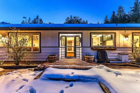 Exterior - 54680 Falling Leaf Dr, Idyllwild, CA 92549 photo 25 of 29