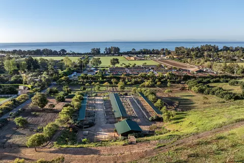 View/Area - 3330 Foothill Rd, Carpinteria, CA 93013 photo 11 of 17