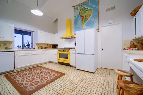 Kitchen - 3330 Foothill Rd, Carpinteria, CA 93013 photo 4 of 4