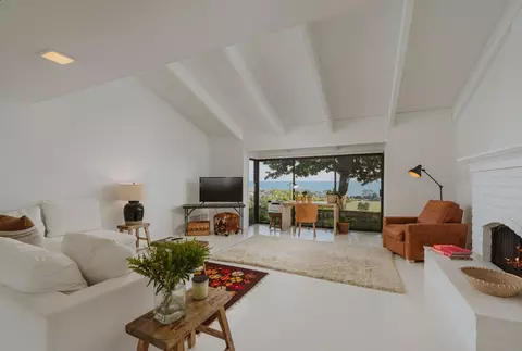 Living - 3330 Foothill Rd, Carpinteria, CA 93013 photo 3 of 4