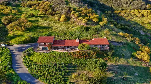 View/Area - 3330 Foothill Rd, Carpinteria, CA 93013 photo 5 of 17
