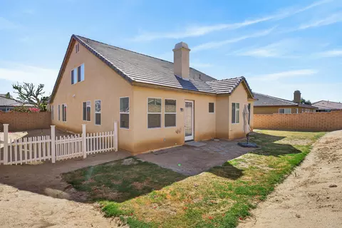 Exterior - 37573 Fossdyke St, Indio, CA 92203 photo 5 of 8