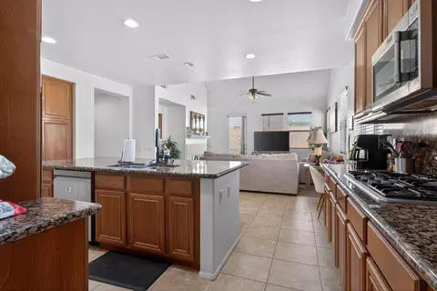 Entry Way - 37573 Fossdyke St, Indio, CA 92203 photo 3 of 4