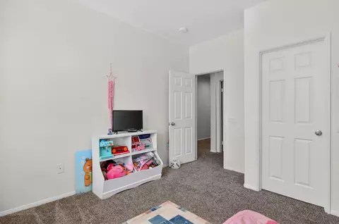 Bedroom - 37573 Fossdyke St, Indio, CA 92203 photo 4 of 10