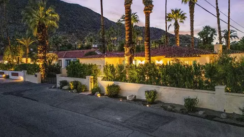 240 W El Portal, Palm Springs, CA 92264