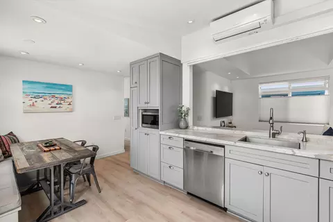 20 El Paseo St, Newport Beach, CA 92663