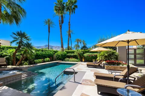 137 Waterford Cir, Rancho Mirage, CA 92270