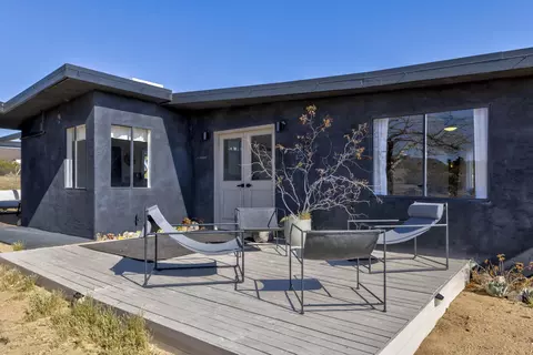 330 Delgada Ave, Yucca Valley, CA 92284