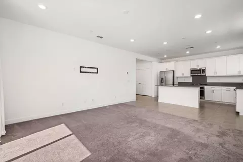 Living - 76305 Columbia Dr, Palm Desert, CA 92211 photo 2 of 2