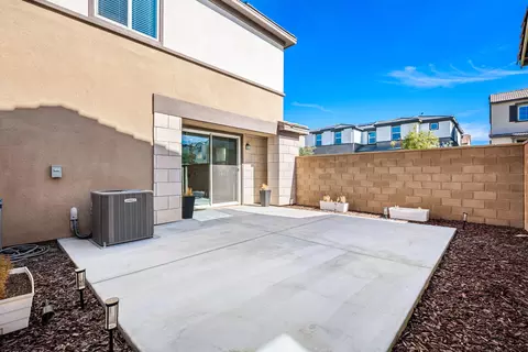 Exterior - 76305 Columbia Dr, Palm Desert, CA 92211 photo 3 of 3