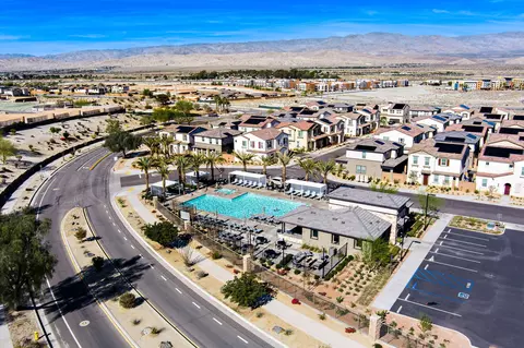 View/Area - 76305 Columbia Dr, Palm Desert, CA 92211 photo 1 of 2