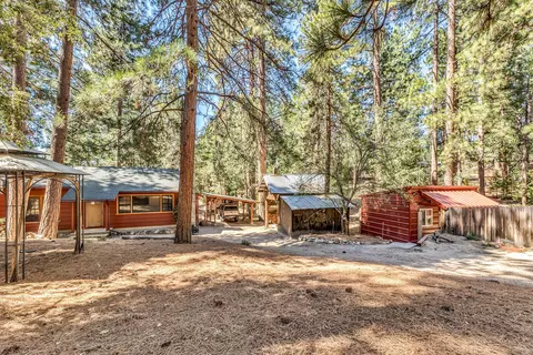 24941 Pine Cove Rd, Idyllwild, CA 92549