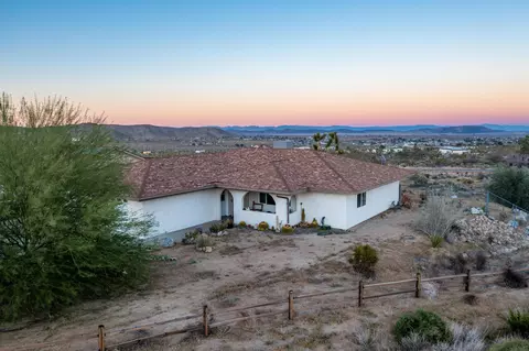 6773 San Angelo Ave, Joshua Tree, CA 92252