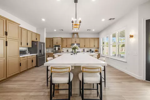 Kitchen - 49422 Jordan St, Indio, CA 92201 photo 8 of 8