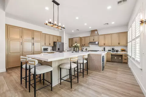 Kitchen - 49422 Jordan St, Indio, CA 92201 photo 2 of 8